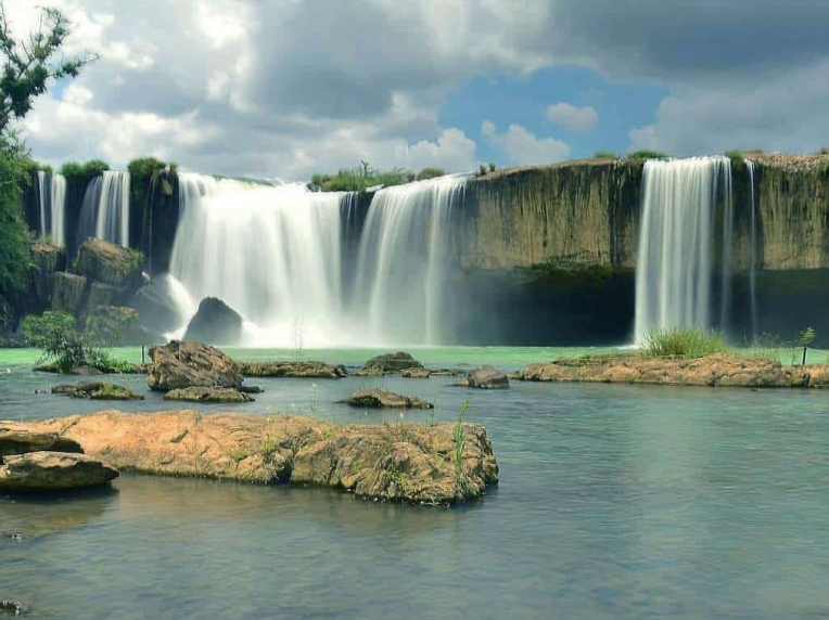 Mysterious Land in Vietnam 