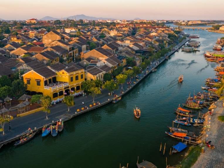 Heritage road Vietnam and Indonesia 16-days 